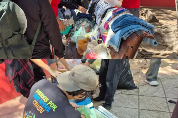 Foto 1 de Comida y ropa en la plazuela Álvaro Obregón